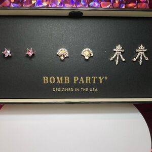 Bomb Party Earring Set
BP-PARADISE BY THE GROTTO